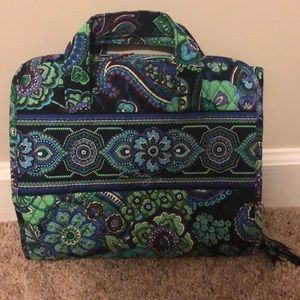 Vera Bradley toiletry travel bag